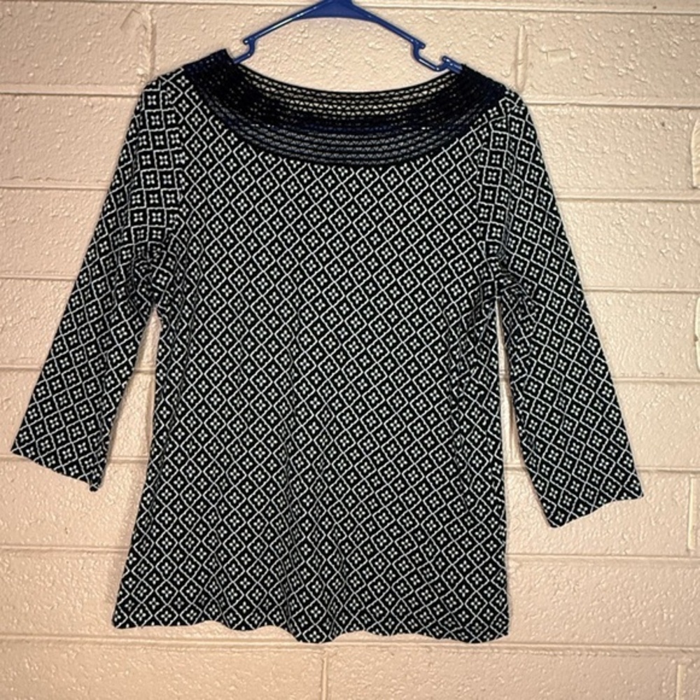 Croft & Barrow Gray Top with Black Lace Detail